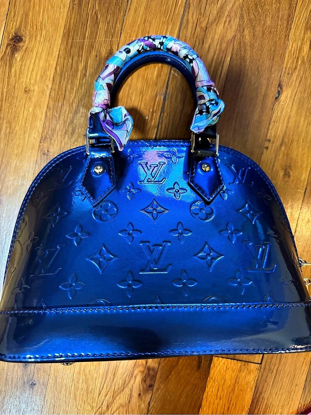 Blue patent leather bag